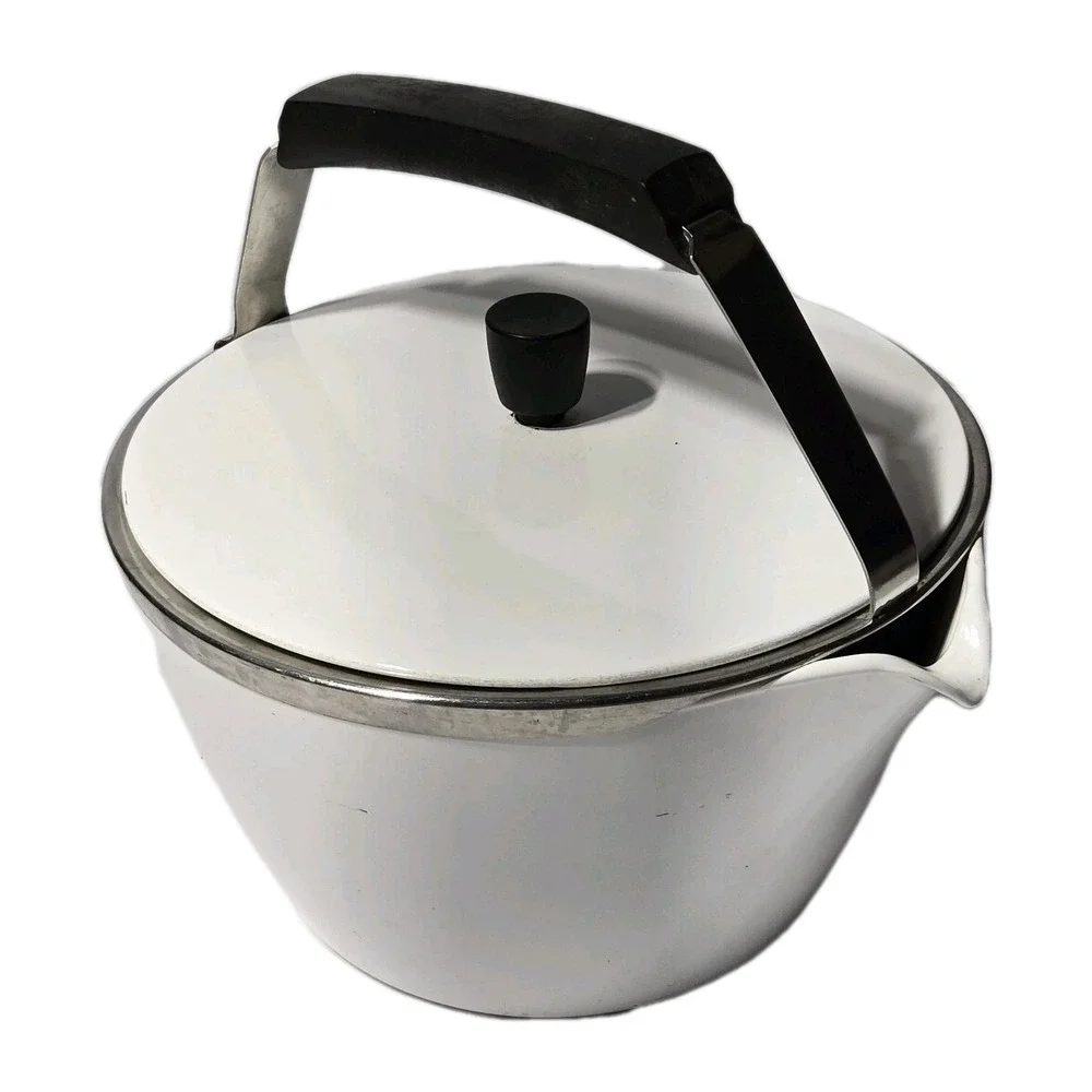 VINTAGE White 1 3/4 qts Saucepan Corning Ware TK-2 Cookmates Teakettle USA MCM‎